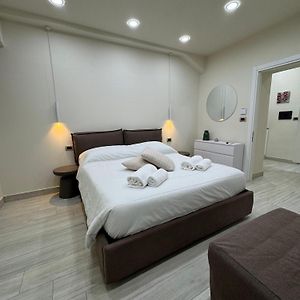 Tecla Apartment